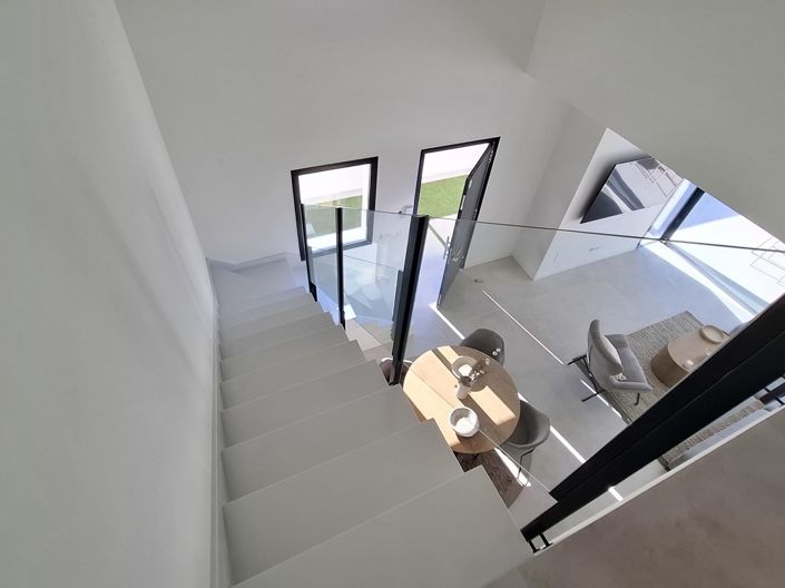 Image No.11-3 Bed Property for sale