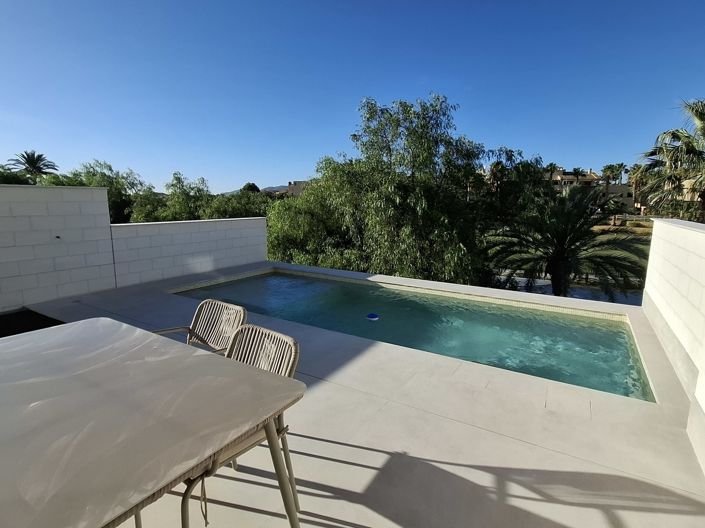 Image No.3-3 Bed Property for sale