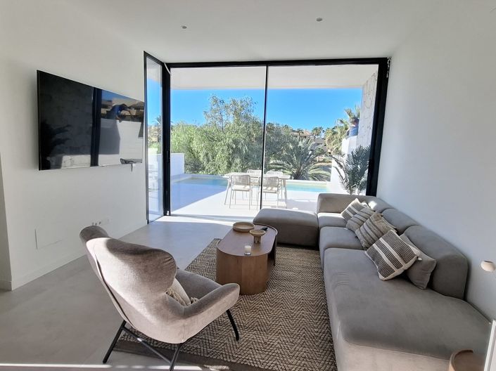 Image No.4-3 Bed Property for sale