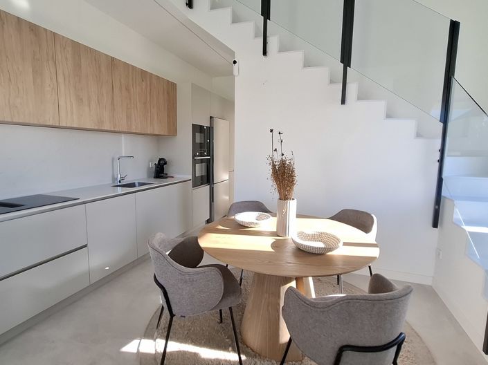 Image No.7-3 Bed Property for sale