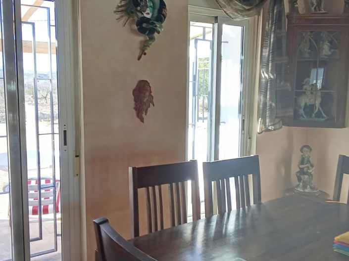 Image No.2-4 Bed Villa for sale