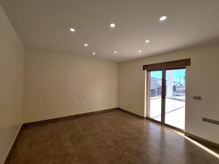 Image No.16-5 Bed Villa for sale