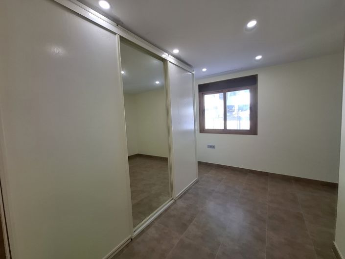 Image No.20-5 Bed Villa for sale