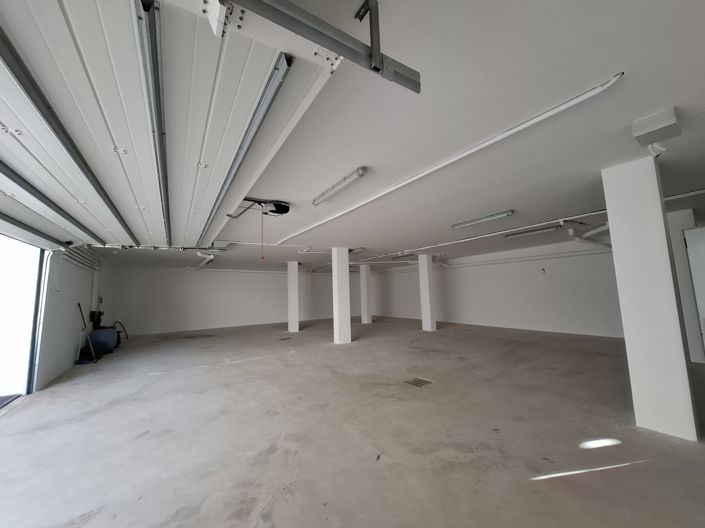 Image No.29-5 Bed Villa for sale