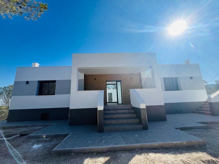 Image No.2-3 Bed Villa for sale