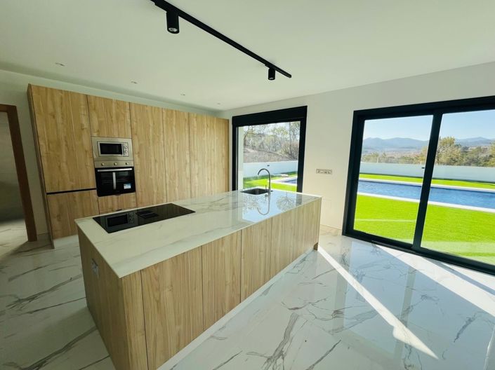 Image No.5-3 Bed Villa for sale