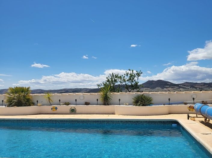 Image No.15-4 Bed Villa for sale