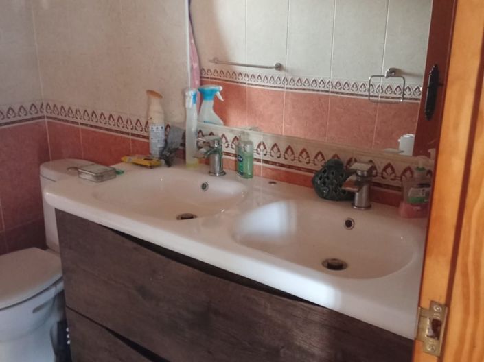 Image No.8-4 Bed Villa for sale