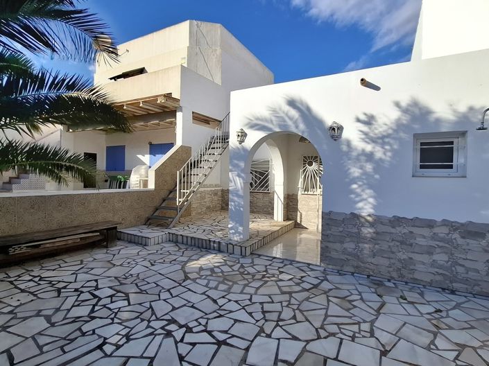 Image No.1-2 Bed Villa for sale