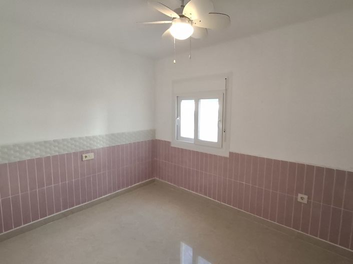 Image No.17-2 Bed Villa for sale