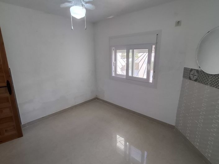 Image No.20-2 Bed Villa for sale