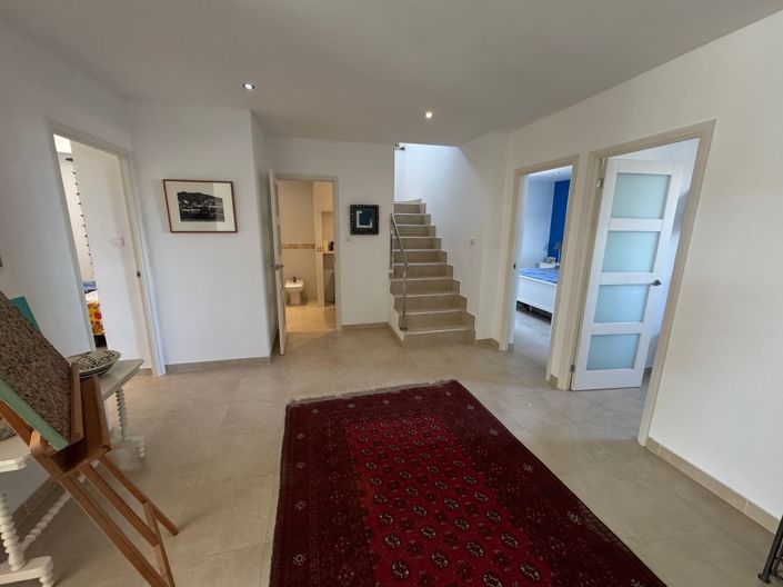 Image No.18-4 Bed Villa for sale