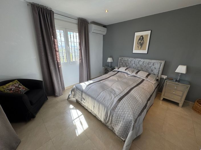 Image No.13-4 Bed Villa for sale