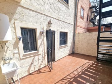 21908-duplex-townhouse-for-sale-in-palomares-