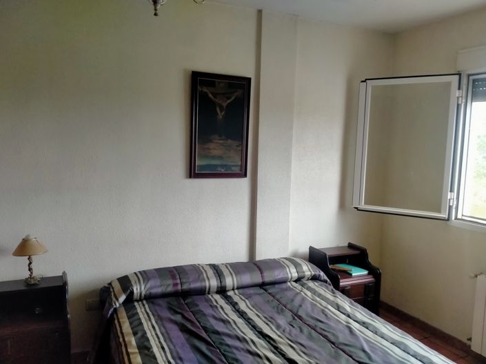 Image No.10-4 Bed Property for sale