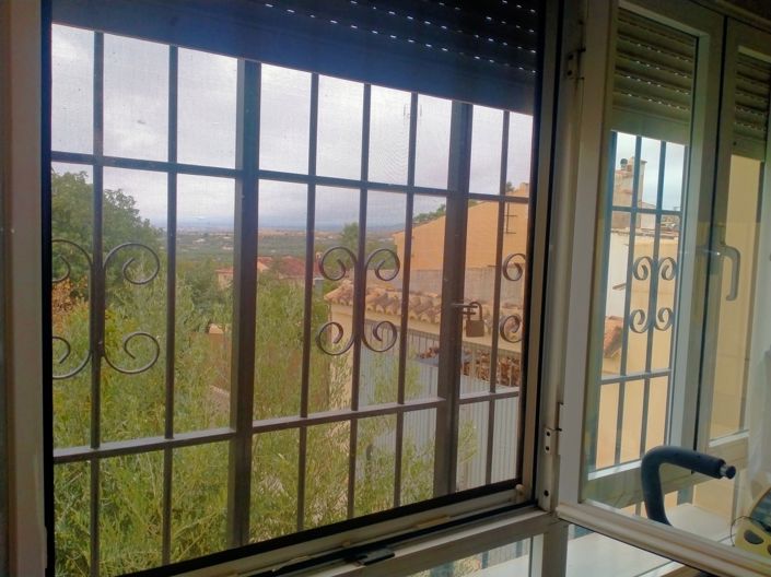 Image No.17-4 Bed Property for sale