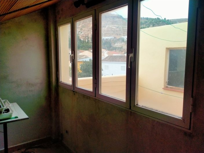 Image No.18-4 Bed Property for sale