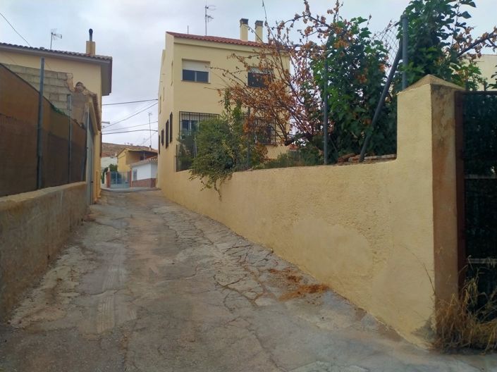 Image No.23-4 Bed Property for sale