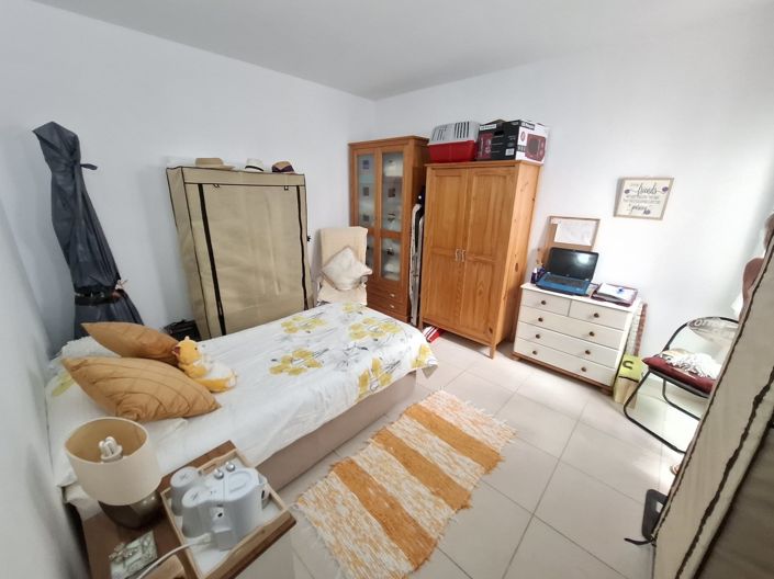 Image No.20-3 Bed Apartment for sale