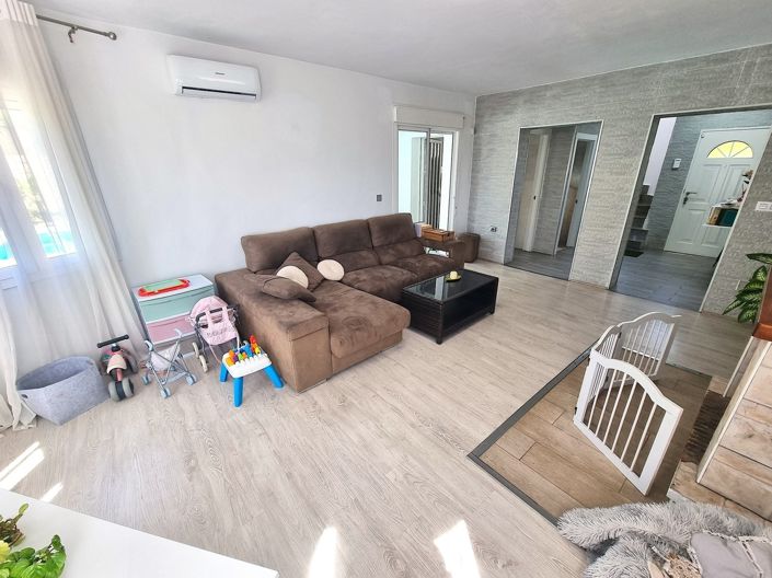 Image No.5-3 Bed Villa for sale