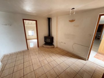 22041-village-house-for-sale-in-seron-796568-