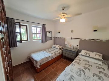 22092-apartment-for-sale-in-desert-springs-79