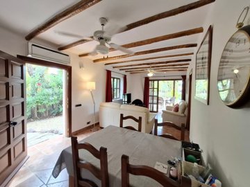 22092-apartment-for-sale-in-desert-springs-79