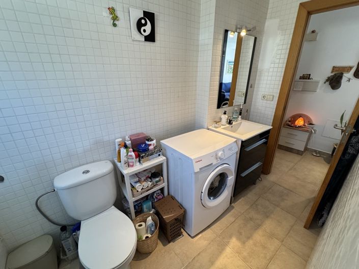 Image No.21-1 Bed Apartment for sale