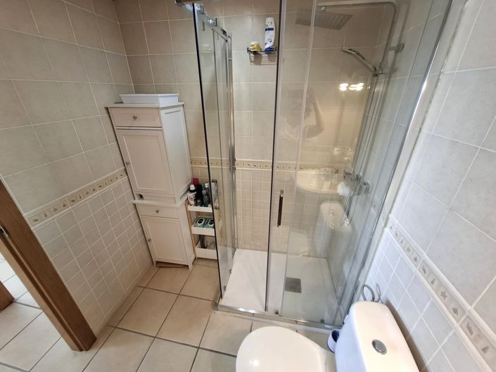 Image No.18-2 Bed Apartment for sale