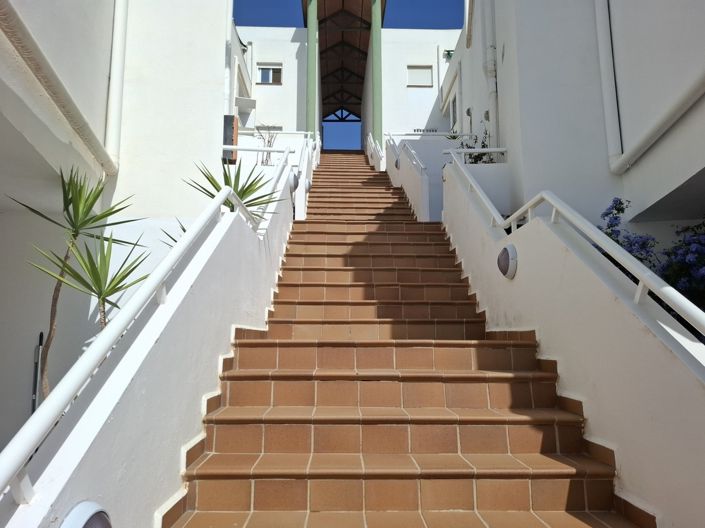 Image No.8-2 Bed Apartment for sale