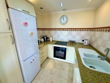 22406-apartment-for-sale-in-desert-springs-80