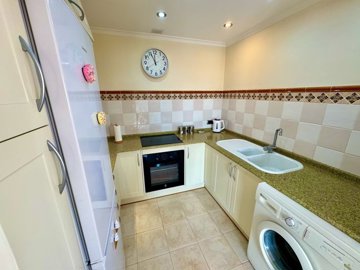 22406-apartment-for-sale-in-desert-springs-80