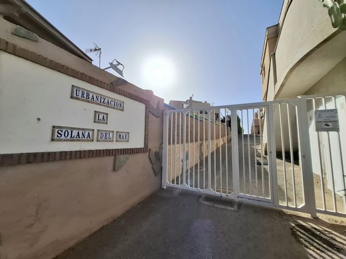 Image No.26-3 Bed Property for sale