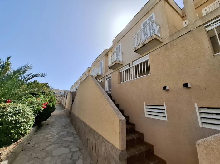 Image No.4-3 Bed Property for sale