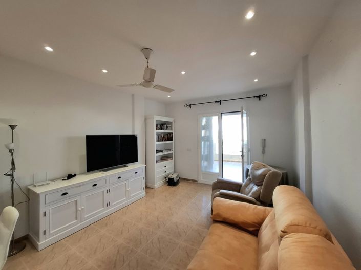 Image No.5-3 Bed Property for sale