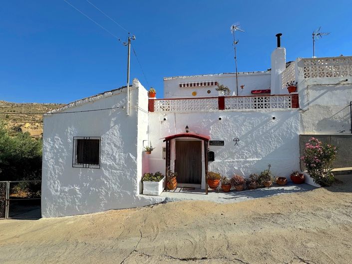 Image No.26-3 Bed Village House for sale