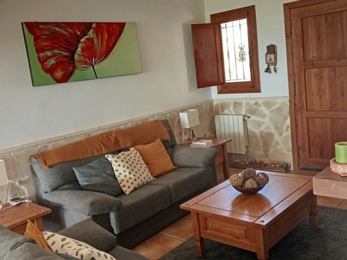 Image No.8-6 Bed Property for sale