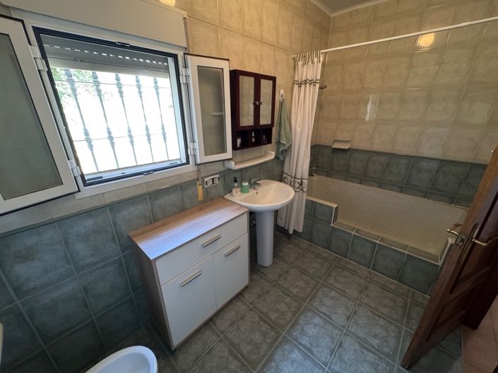 Image No.21-4 Bed Villa for sale