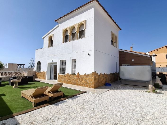 Image No.22-4 Bed Villa for sale