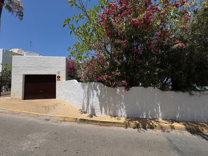 Image No.27-2 Bed Villa for sale