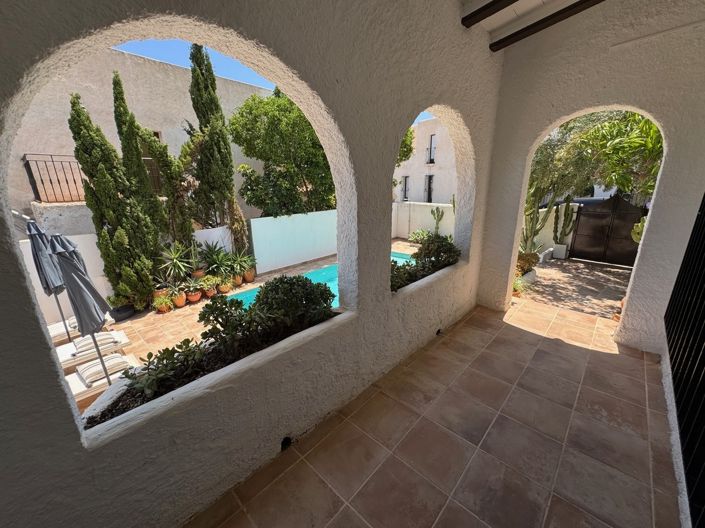 Image No.6-2 Bed Villa for sale