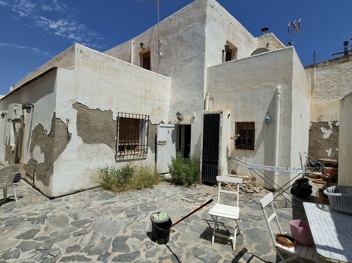 Image No.2-4 Bed Village House for sale