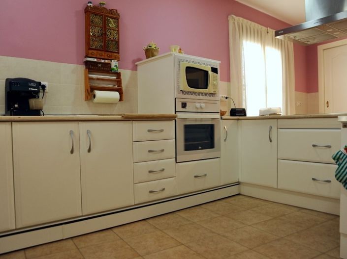 Image No.2-3 Bed Village House for sale