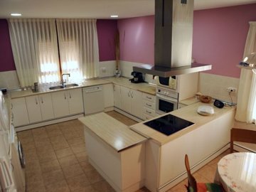 22865-village-house-for-sale-in-velez-blanco-