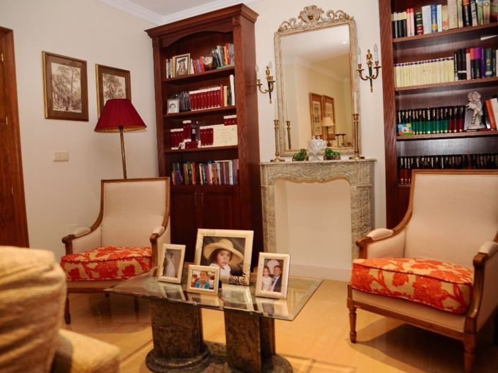 Image No.8-5 Bed Villa for sale