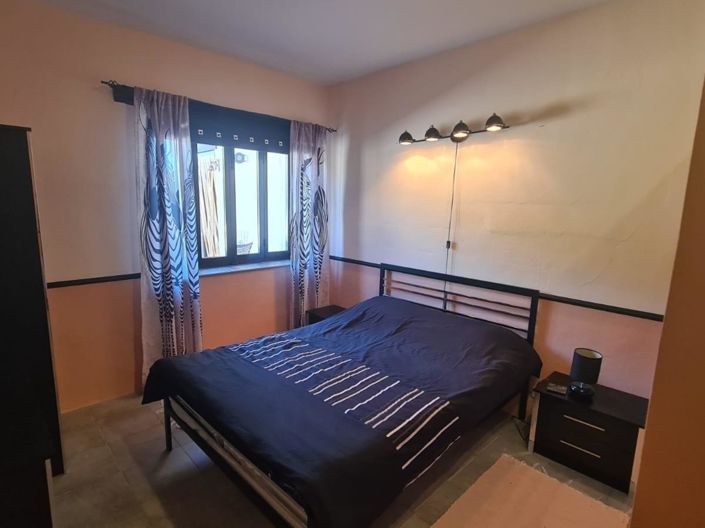 Image No.4-7 Bed Property for sale