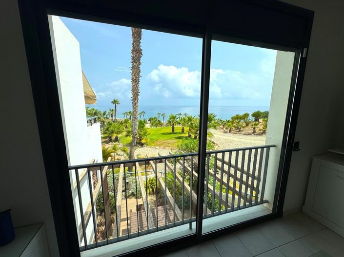 Image No.10-3 Bed Apartment for sale