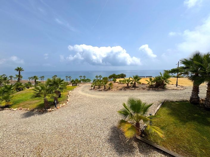 Image No.27-3 Bed Apartment for sale