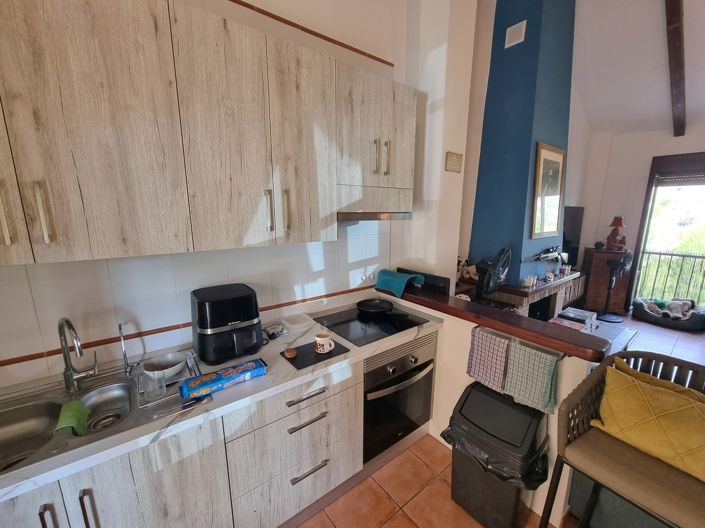 Image No.12-2 Bed Property for sale