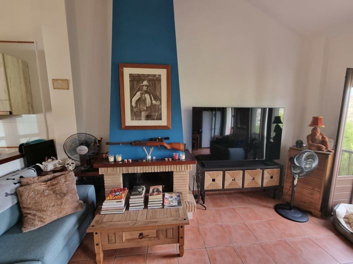 Image No.8-2 Bed Property for sale